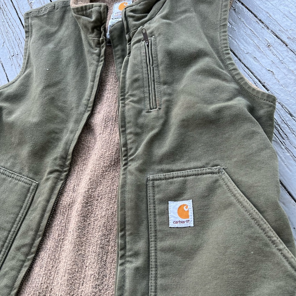 Carhartt vest size small green excellent condition